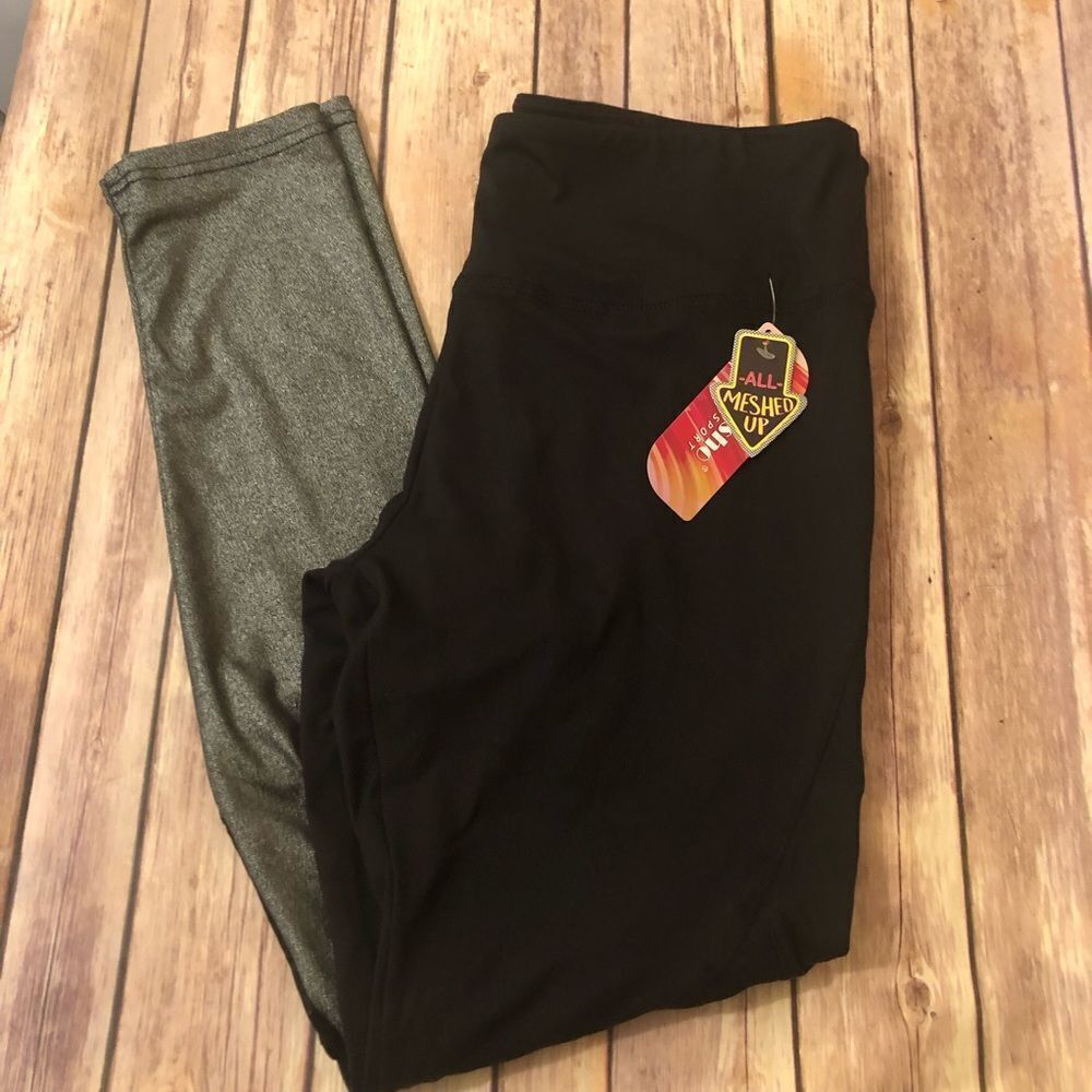 ShoSho leggings size XL